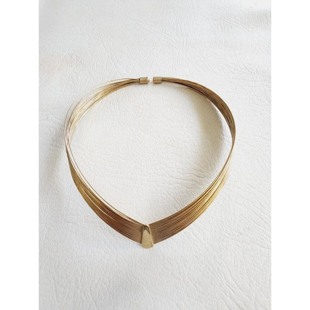Vintage Gold Tone Wire Choker V  Collar Necklace Multi Layered Wire Choker - Picture 3 of 5